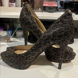 MK Elegant Black and Gold Women's Heels Sz 7M